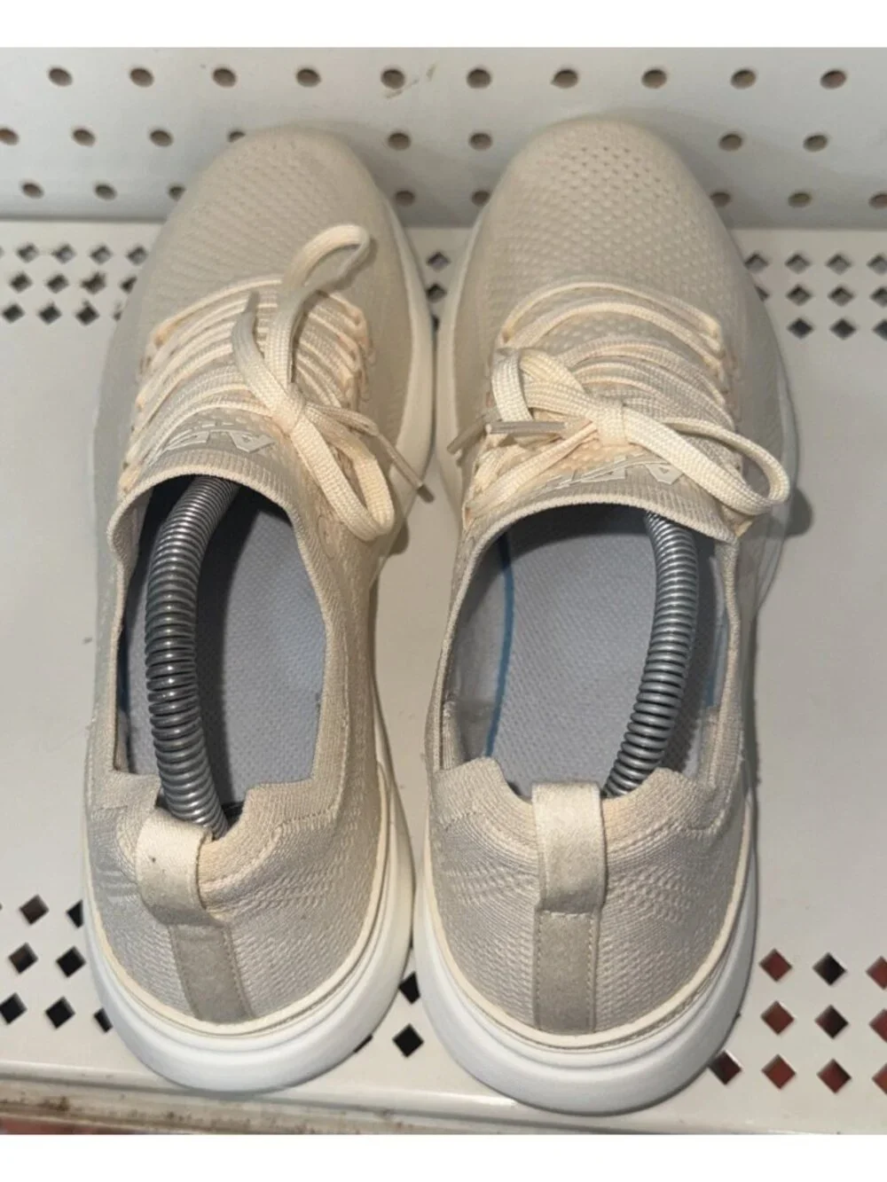 APL Techloom Breeze Womens Athletic Running Shoes Size 9 Cream White